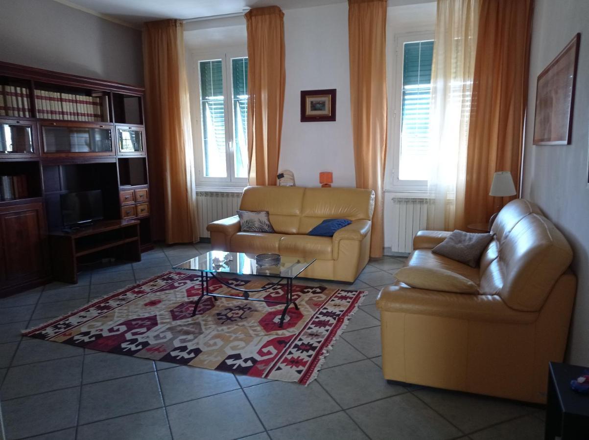 Appartamento Con Incantevole Vista Mare Livorno Exterior photo