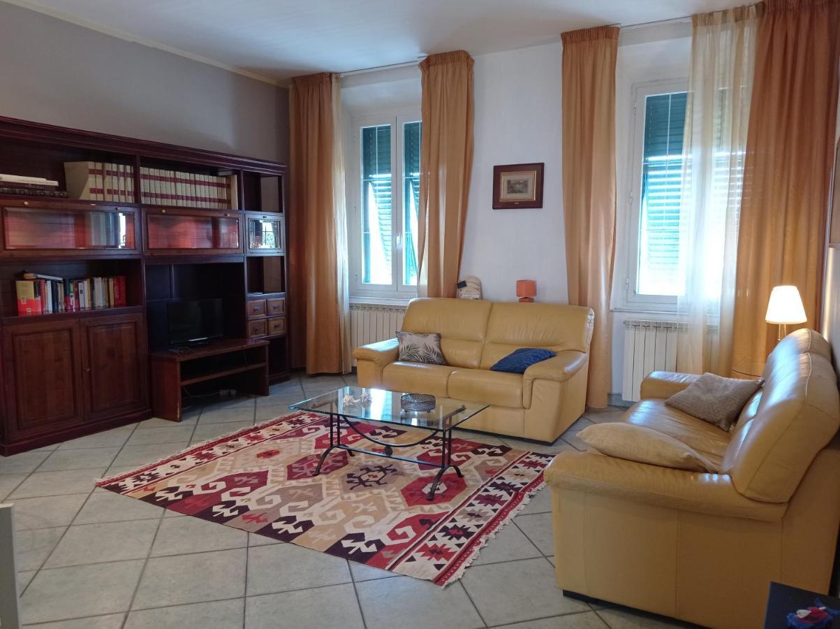 Appartamento Con Incantevole Vista Mare Livorno Exterior photo
