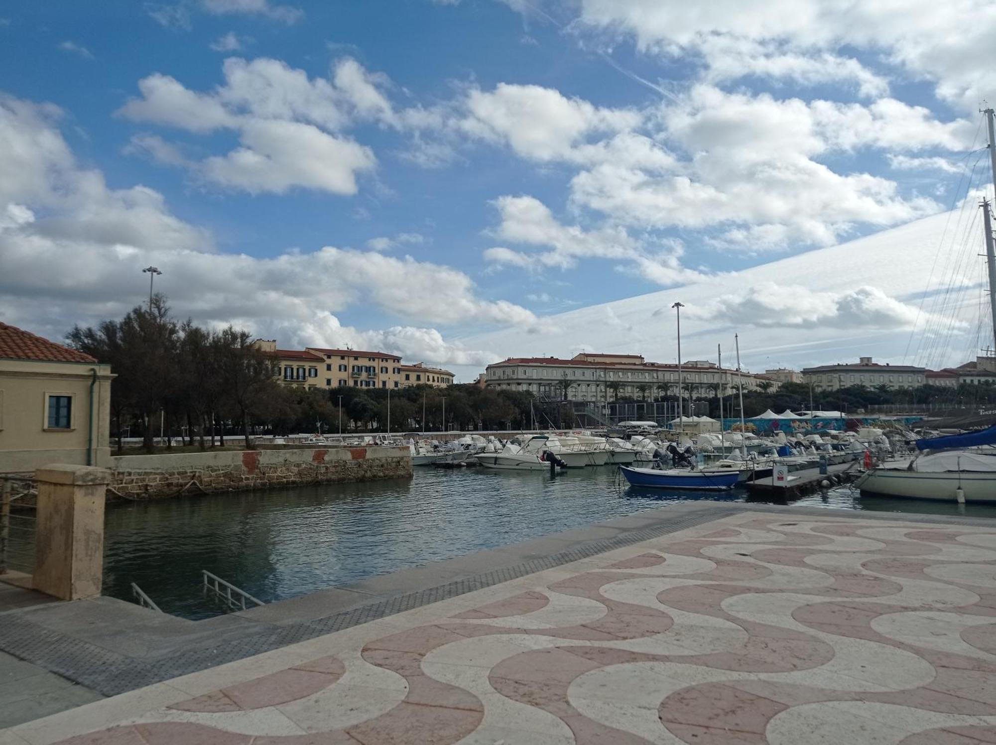 Appartamento Con Incantevole Vista Mare Livorno Exterior photo